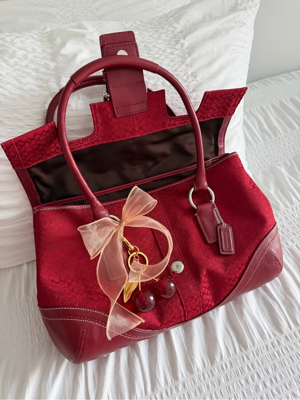 Vintage Coach Red Jacquard Canvas Soho Flap Tote - Picture 10 of 12